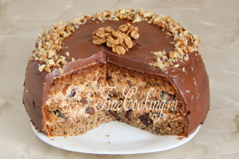 Бисквитный торт с черносливом и грецкими орехами. Шаг 31