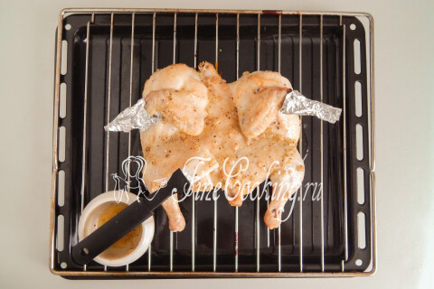 Цыпленок тапака (табака) в духовке. Шаг 13