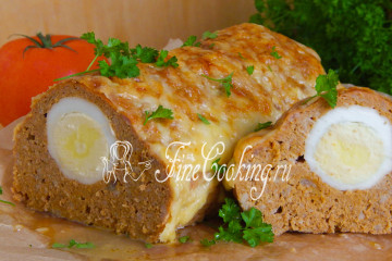 Митлоф (мясной хлеб) с яйцом