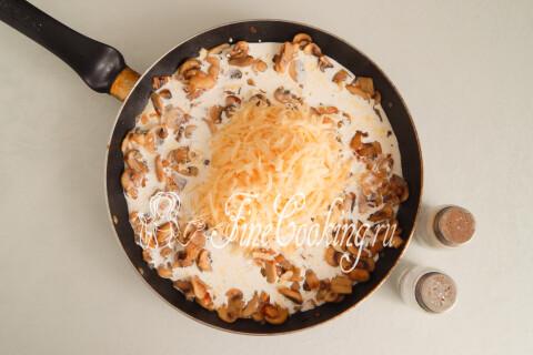 Перец, фаршированный грибами и сыром, в духовке. Шаг 11