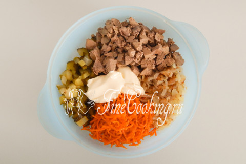 Салат из печени и корейской моркови. Шаг 9