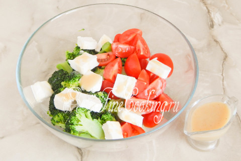 Салат с брокколи и помидорами. Шаг 13