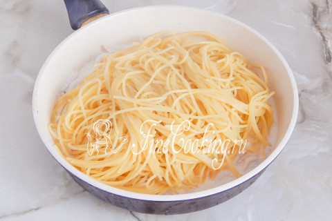 Спагетти с кальмарами. Шаг 7
